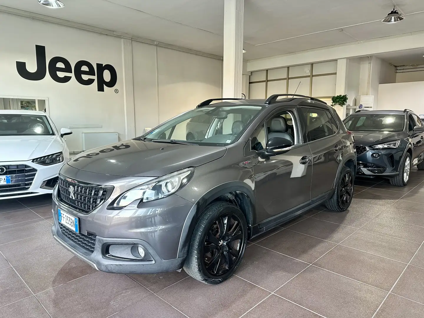 Peugeot 2008 1.6 bluehdi Gt Line 100cv Grigio - 1