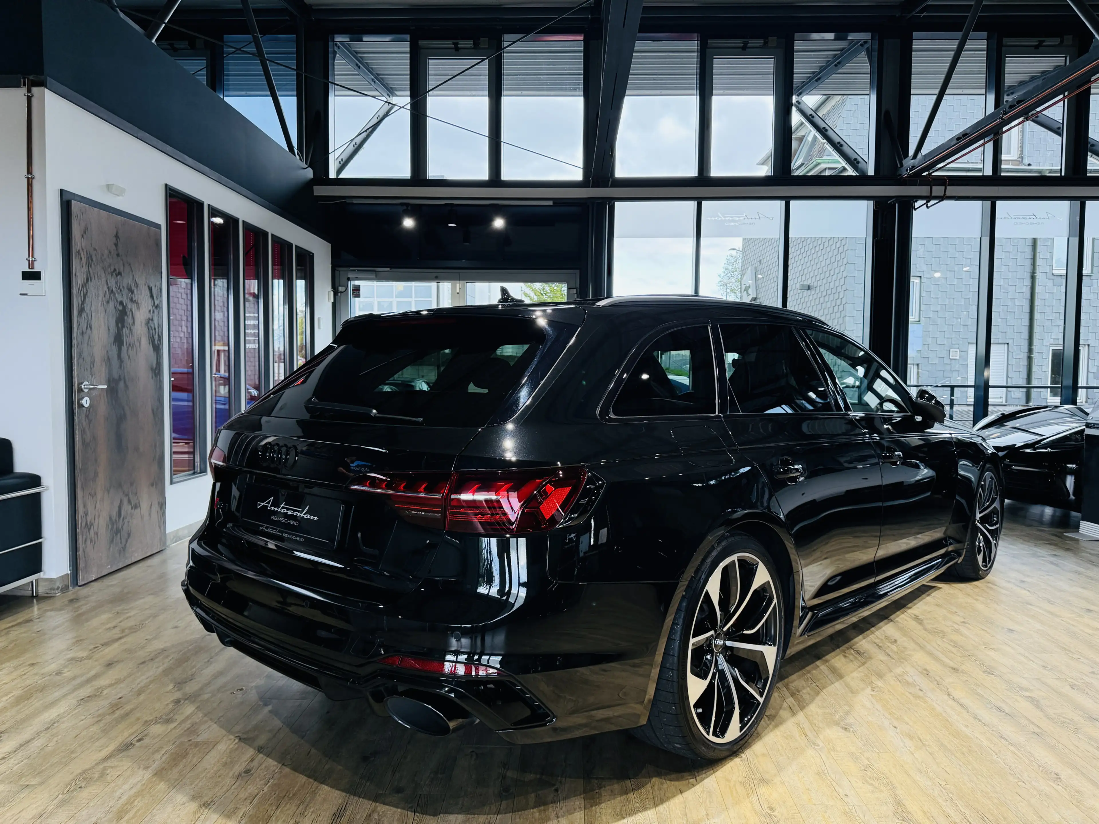 Audi RS4 2.9 TFSI quattro*PANO*ACC*B&O*MASSAGE*HUD* — photo 7