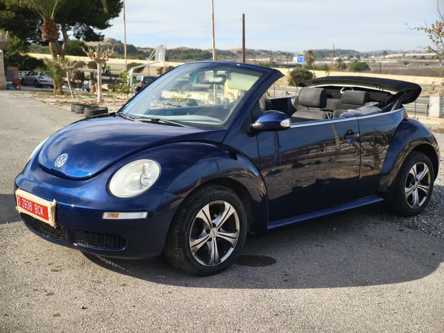 Volkswagen Beetle Cabrio 1.6 Azul - 1