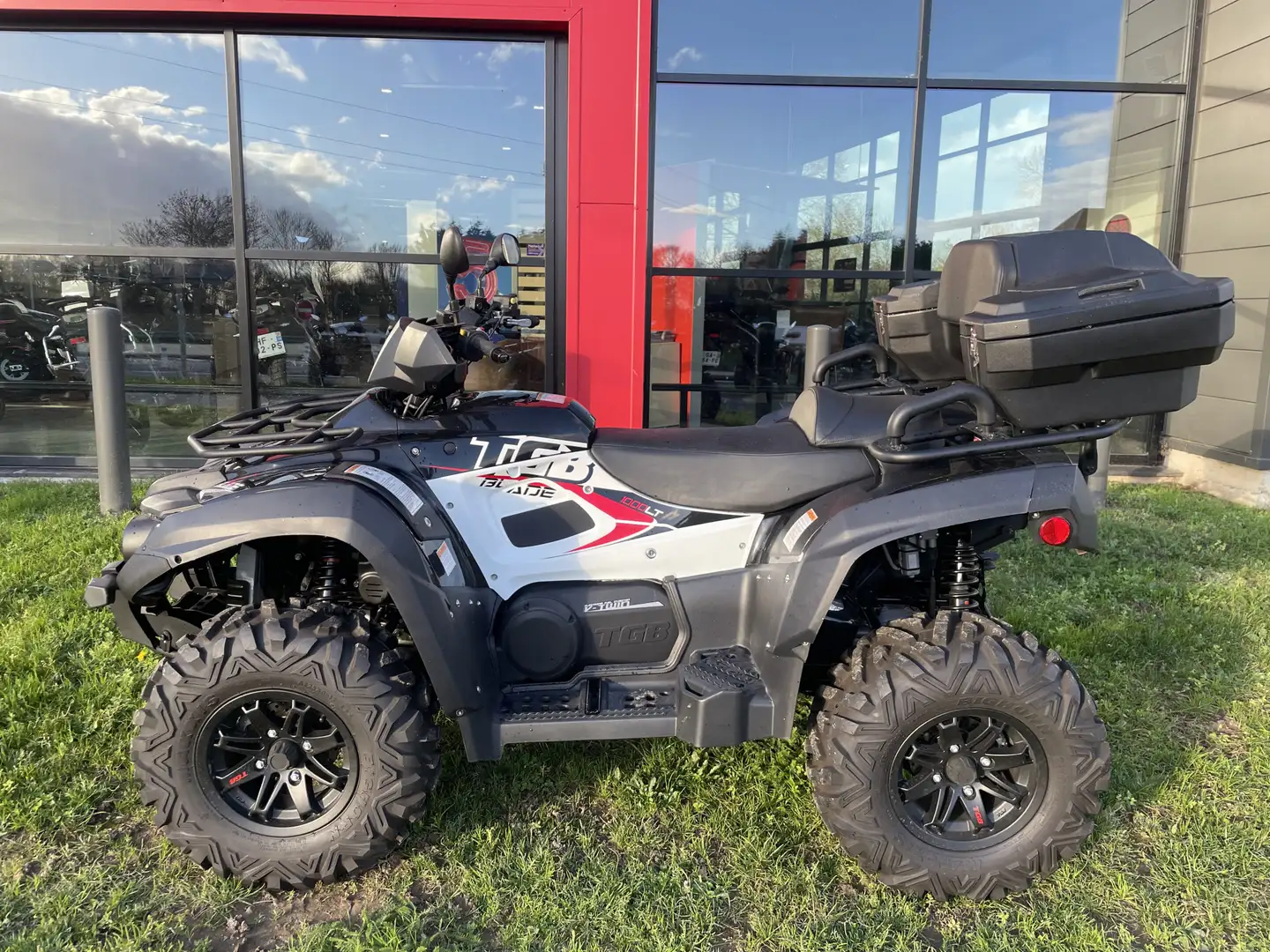 TGB Blade 1000 Fekete - 2