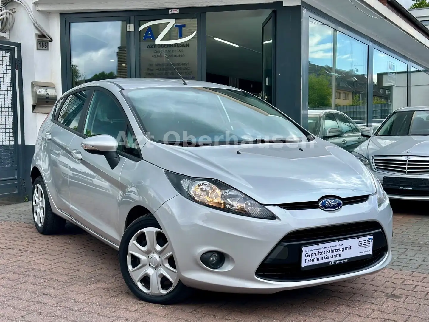 Ford Fiesta 1.4 Trend*AUTOMATIK*2.HAND*KLIMA* TÜV NEU Plateado - 1