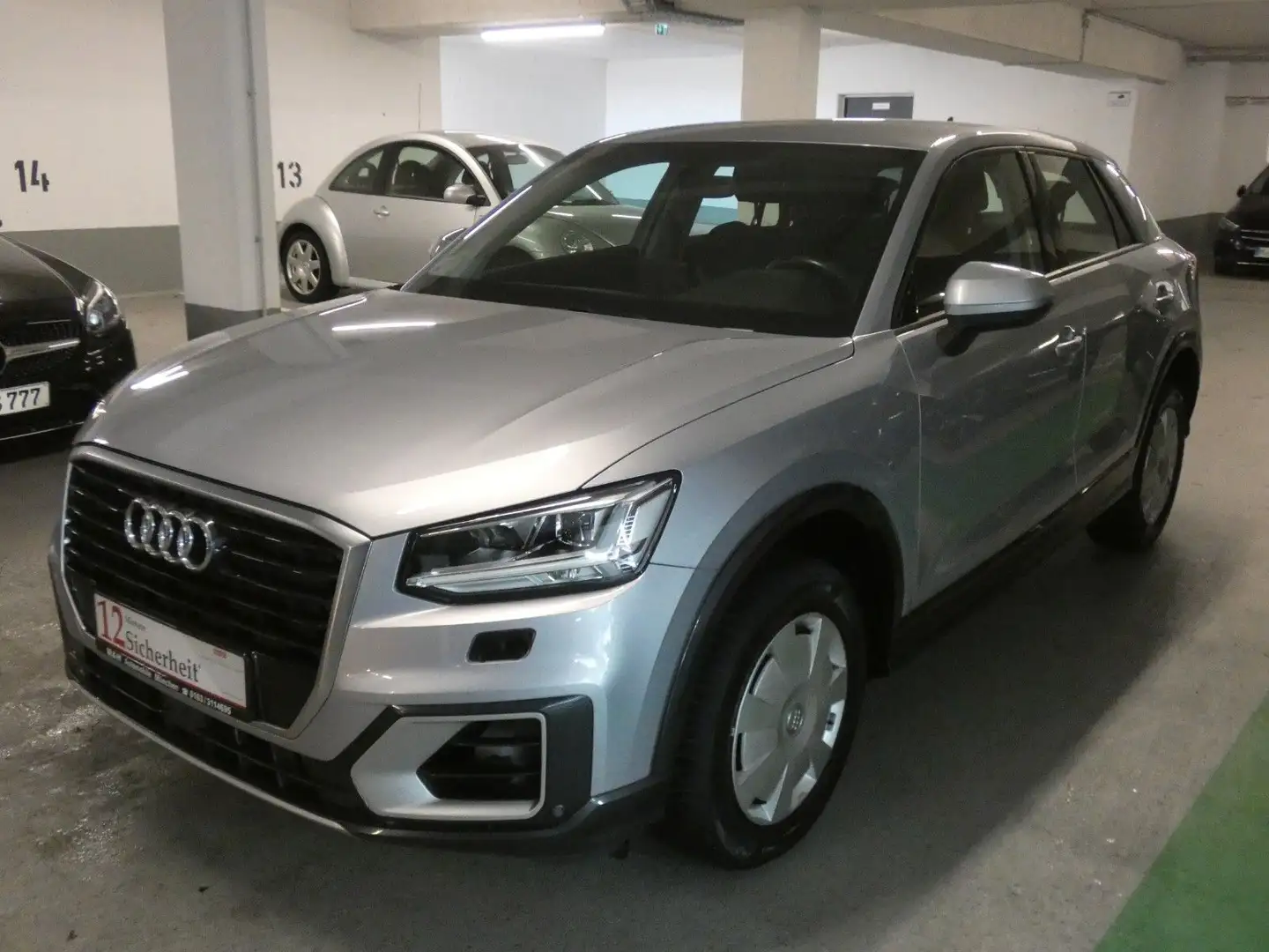 Audi Q2 30 TDI sport Euro 6 *2.Hand*Navi* Argent - 1