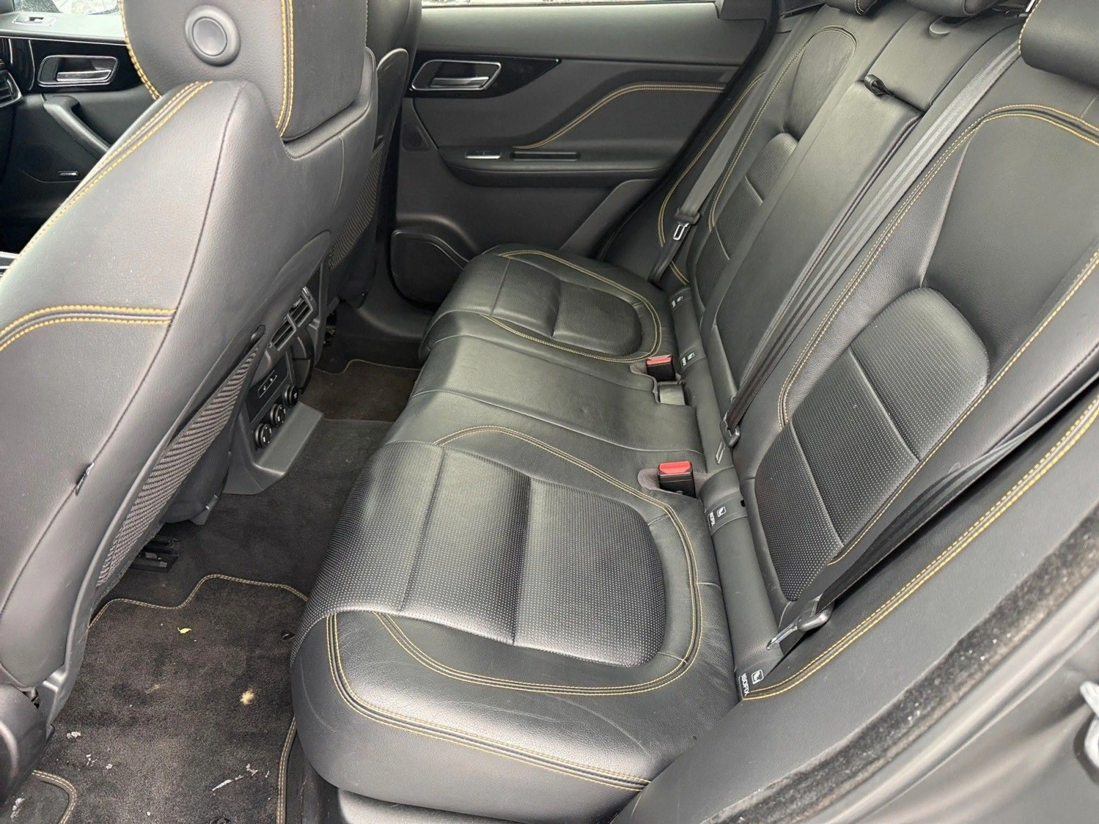 Jaguar F-Pace F-PACE R- 300 Sport AWD R 22 Zoll — photo 13