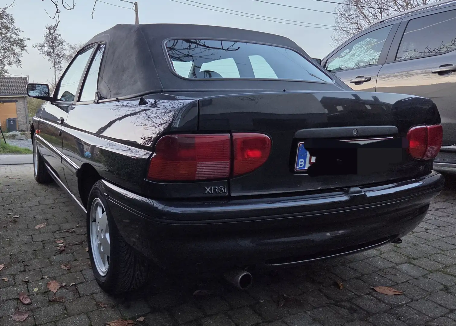 Ford Escort 1.8i XR3i Bleu - 1