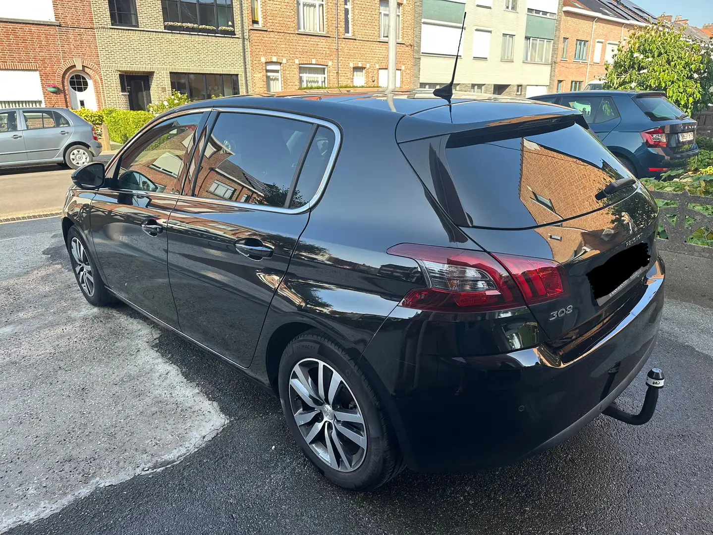 Peugeot 308 PureTech 1.2 benzine start&stop Zwart - 2