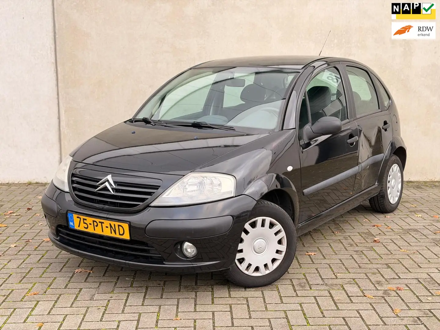 Citroen C3 1.4i Différence APK 09-2026 5-deurs Airco NAP Schwarz - 1