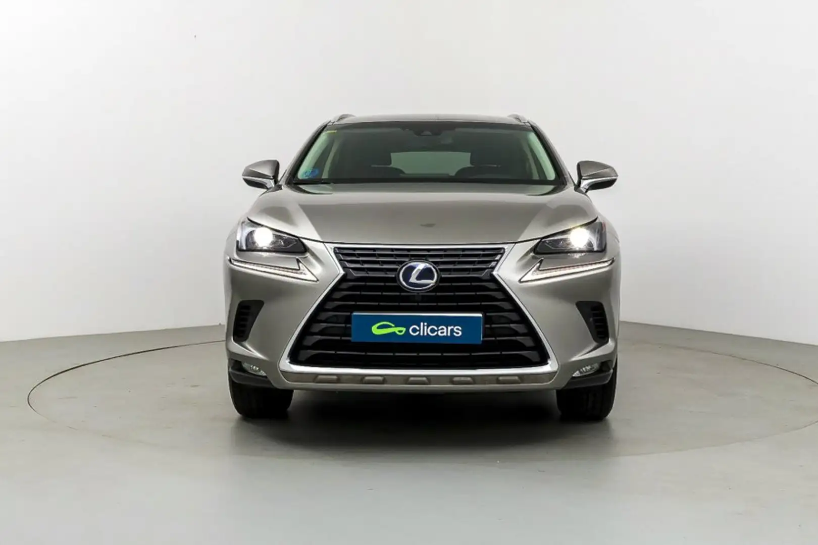 Lexus NX 300 300h Executive 4WD Plateado - 2