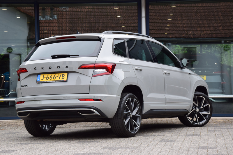 Skoda Karoq 1.5 TSI 150PK ACT Sportline Business DSG Automaat — photo 2