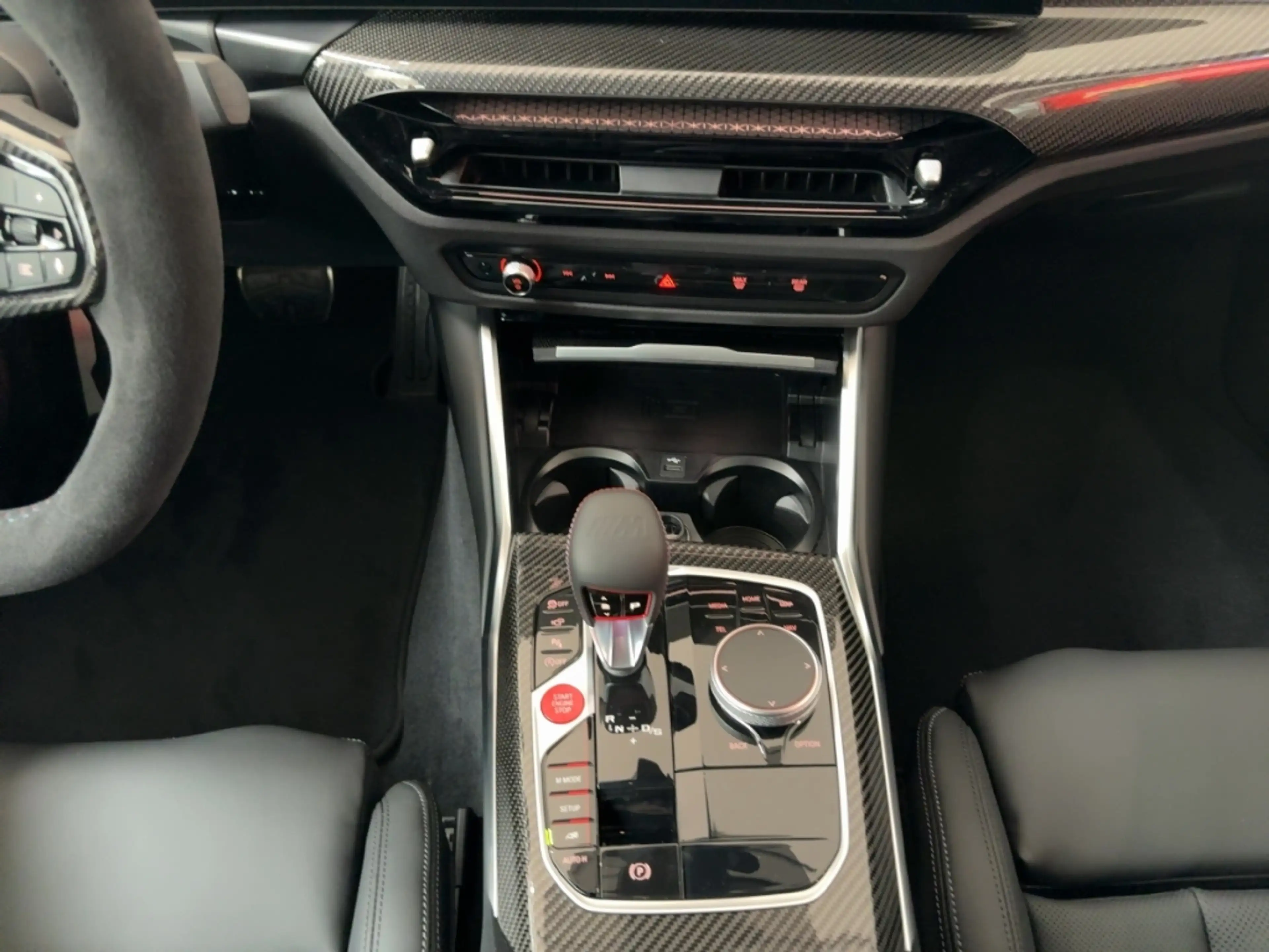 BMW M4 Competition Coupe mit M Sportpaket HUD AD Navi Led — photo 11