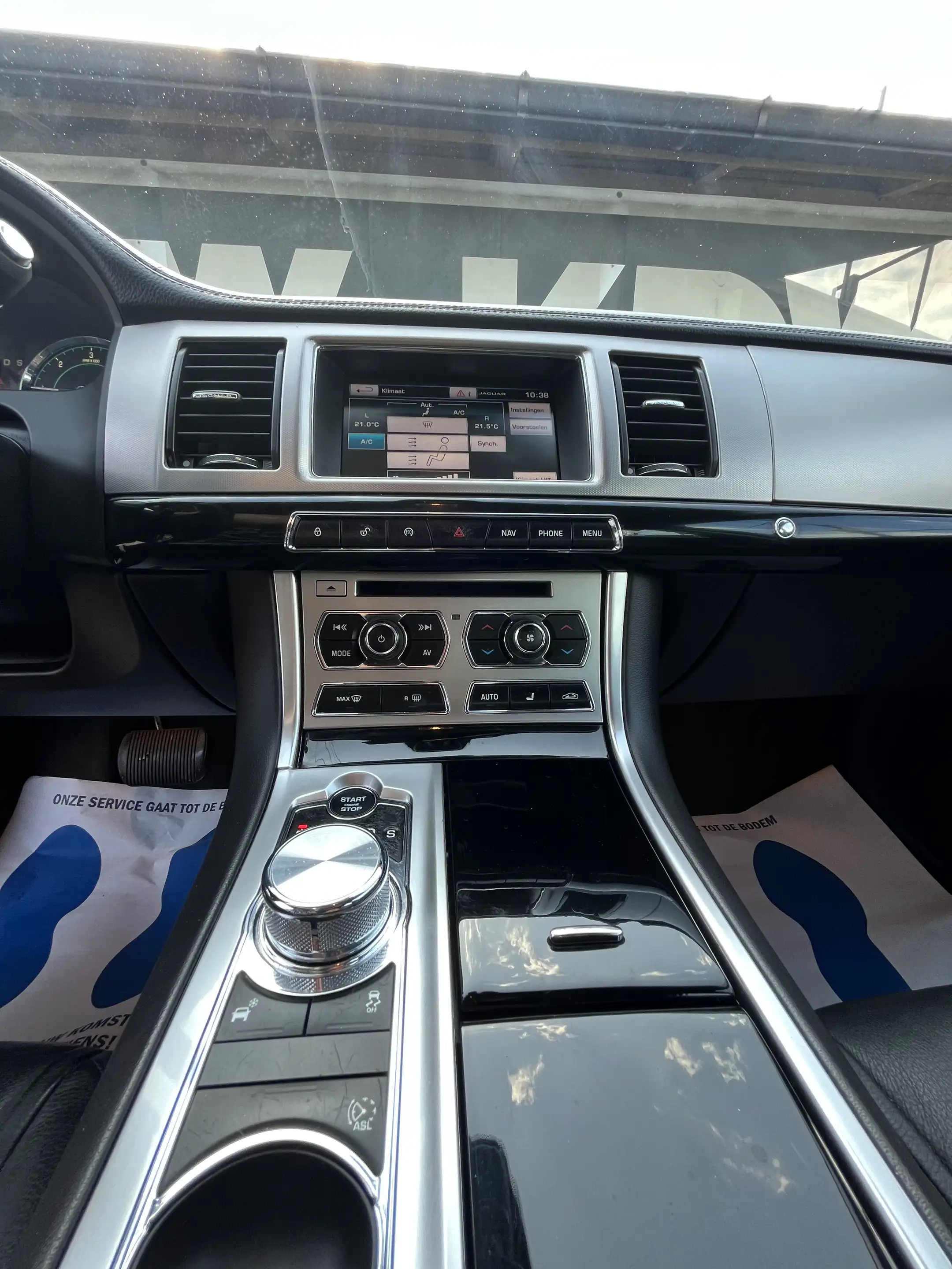 Jaguar XF XF 2.2 Diesel — photo 10