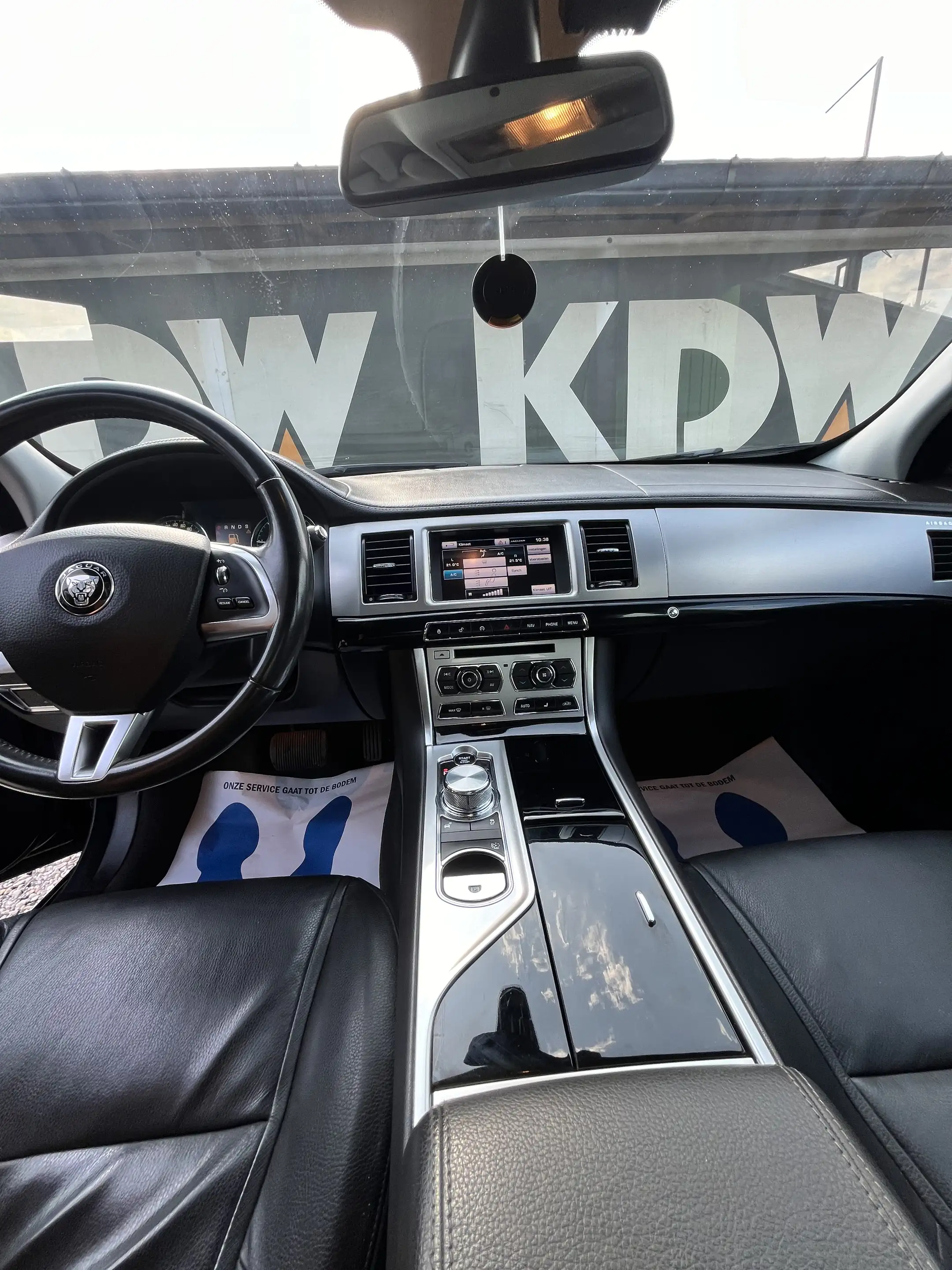 Jaguar XF XF 2.2 Diesel — photo 8