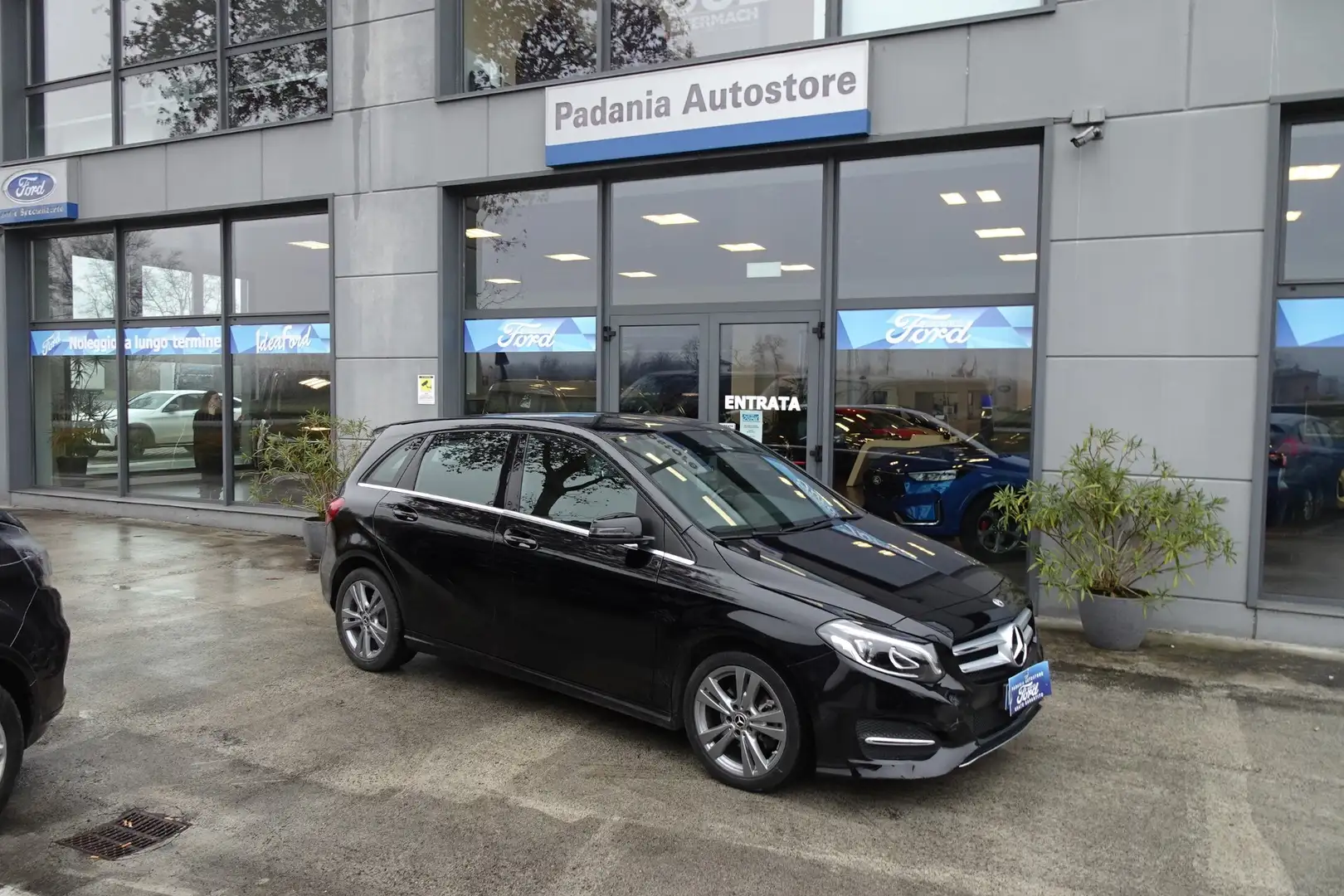 Mercedes-Benz B 200 B 200 d Automatic Sport Nero - 2