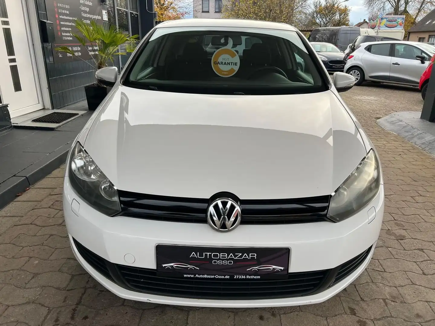 Volkswagen Golf Trendline BlueMotion/BMT TÜV bei Kauf Neu Weiß - 2