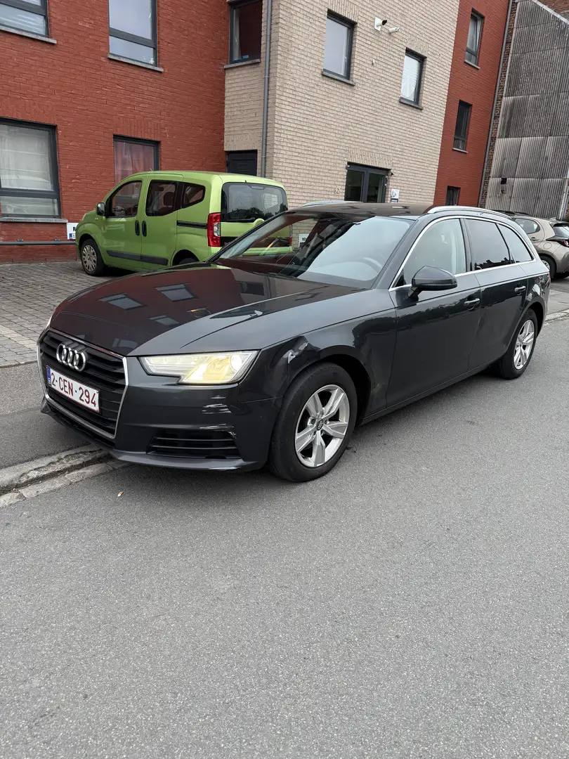 Audi A4 Avant 2.0 TDi - 1