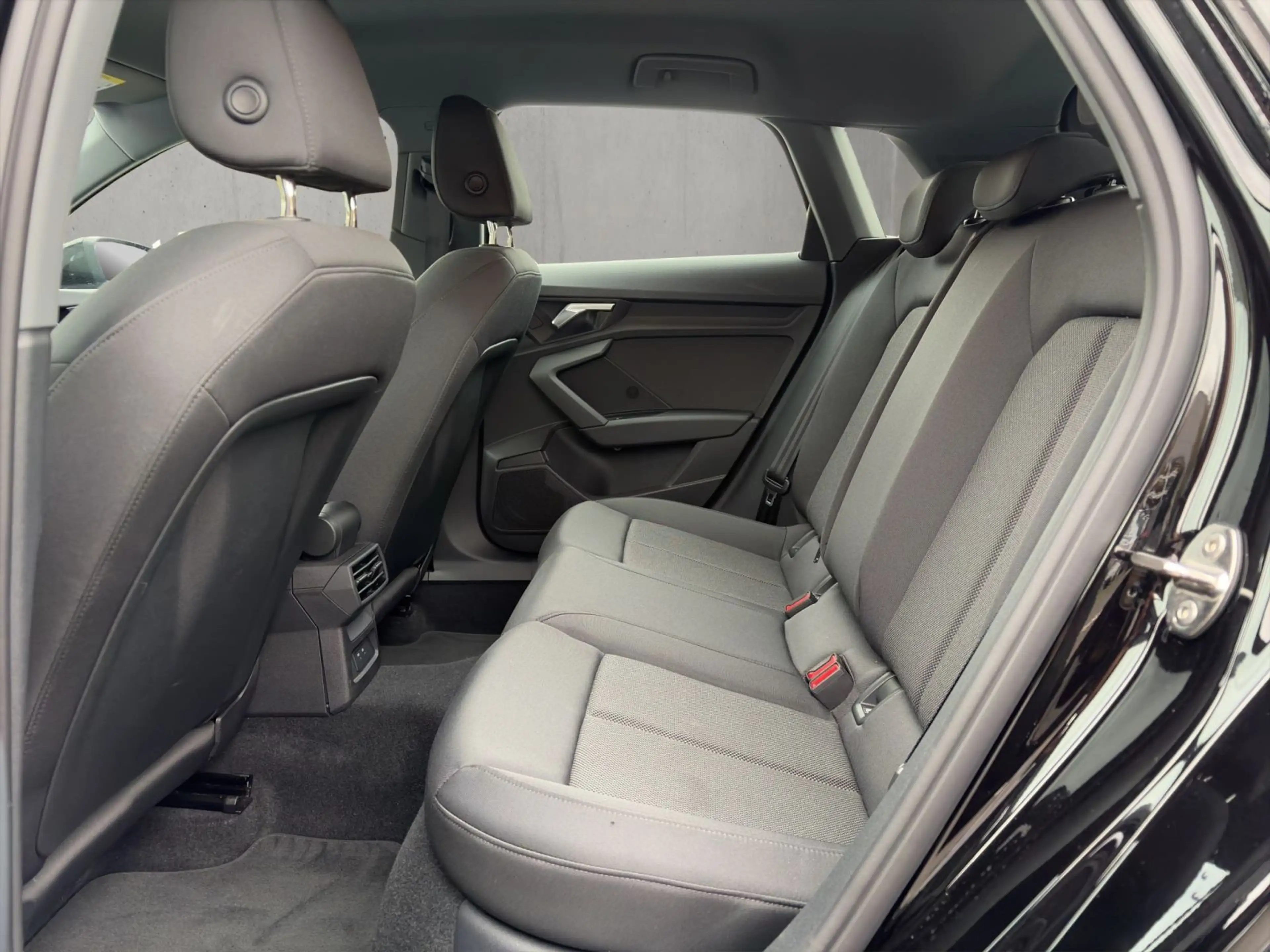 Audi A3 Advanced 35 TFSI 110(150) kW(PS) Sc — photo 13