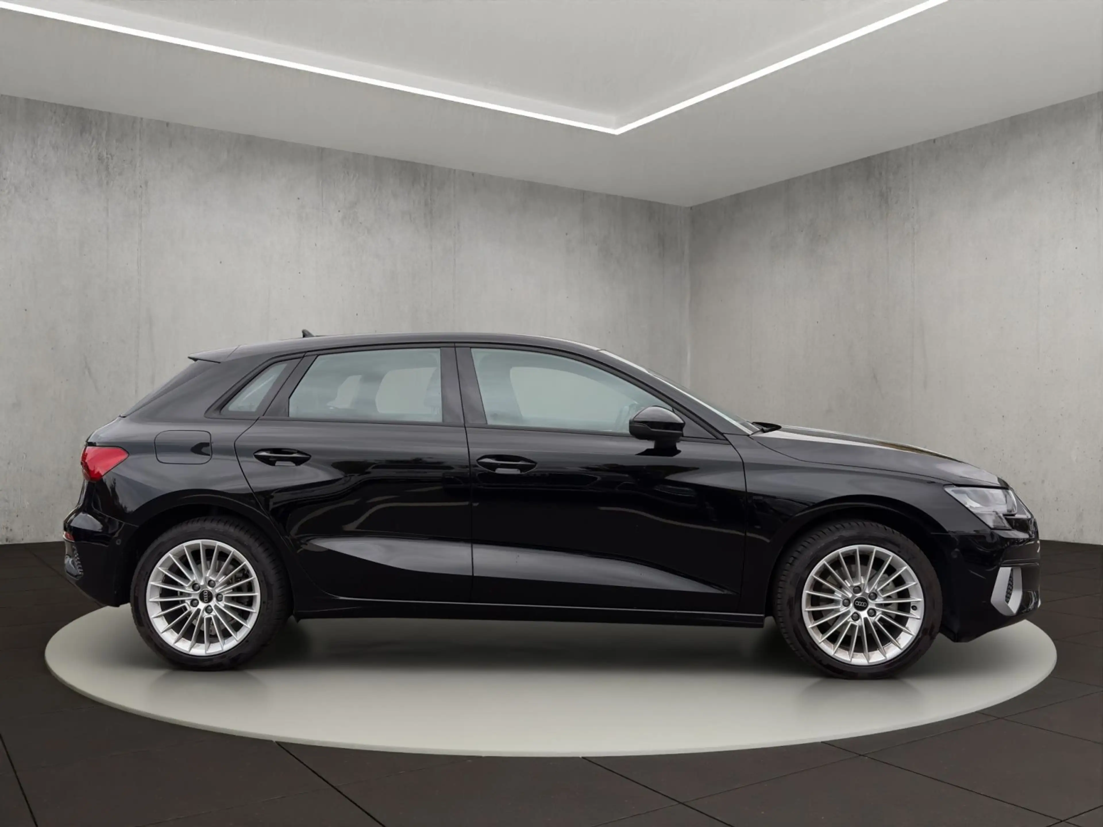 Audi A3 Advanced 35 TFSI 110(150) kW(PS) Sc — photo 6