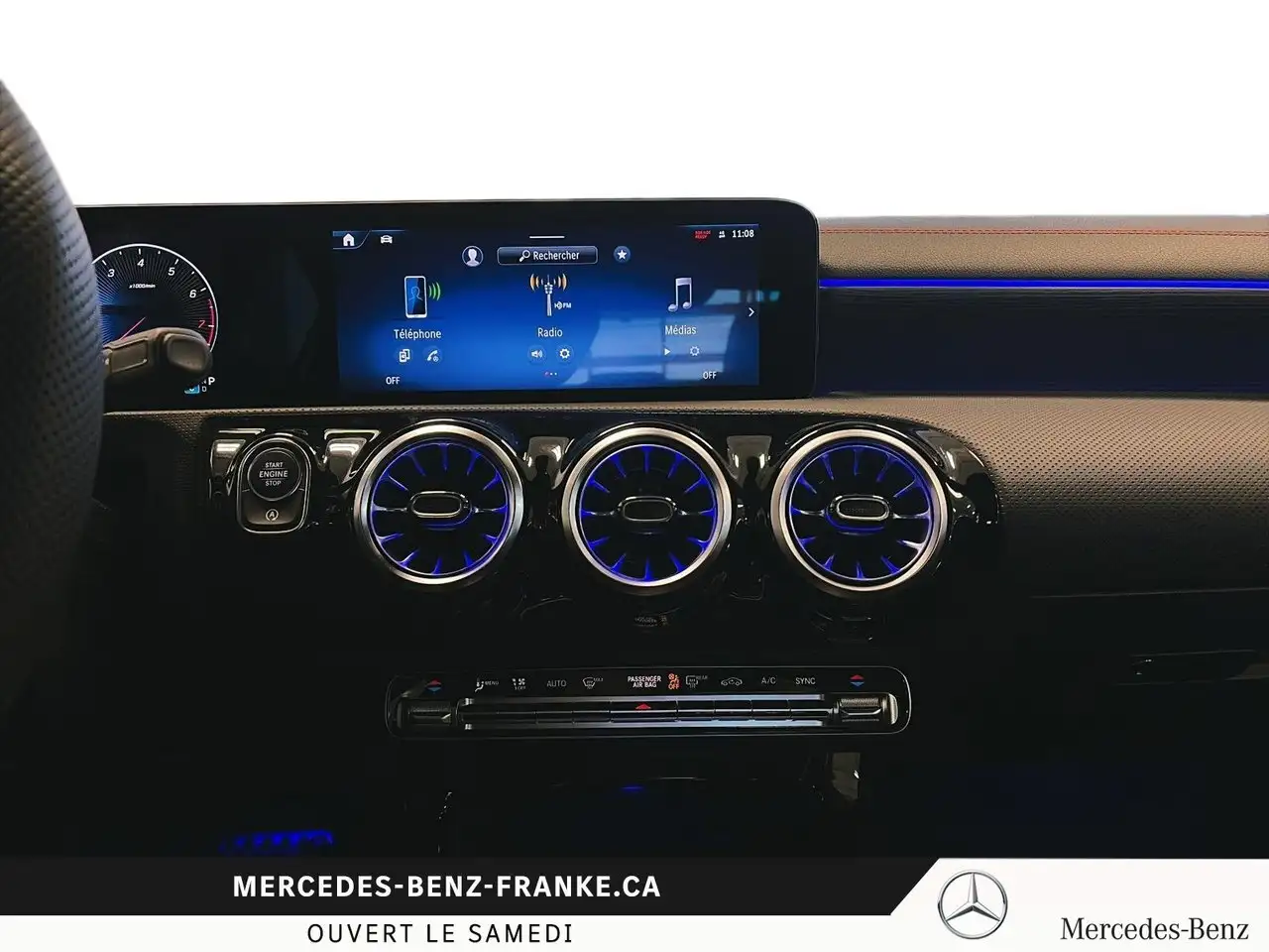 Mercedes-Benz CLA снимка Mercedes-Benz CLA