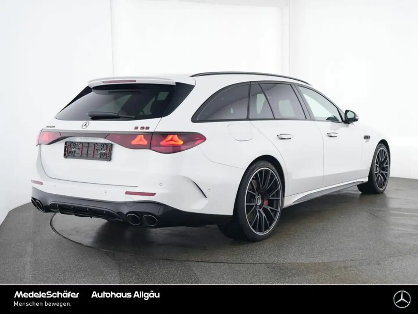 Mercedes-Benz E 53 AMG E 53 AMG T Hybrid 4M+ Night 21" Superscreen Pano Blanc - 2