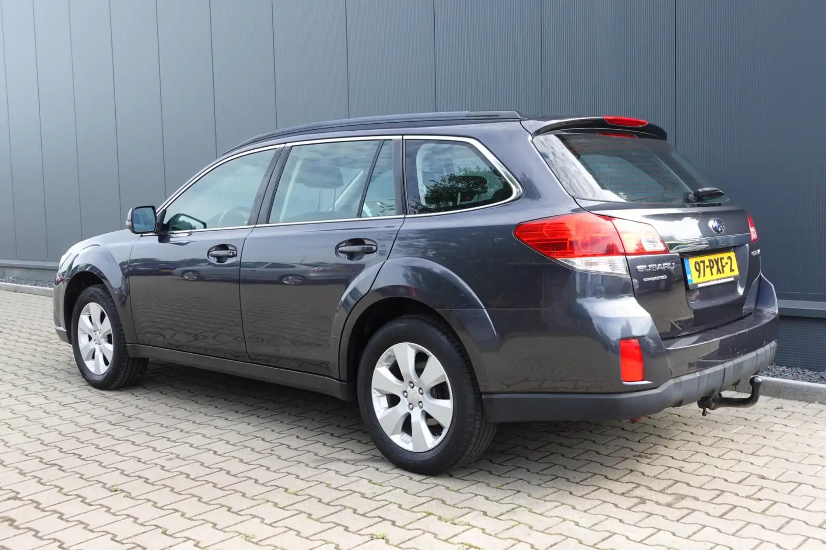 Subaru OUTBACK 2.5i Luxury Grijs - 2