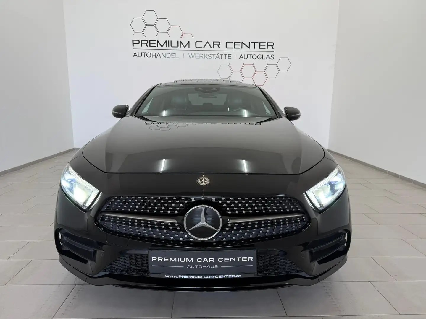Mercedes-Benz CLS 400 CLS 400d 4MATIC Edition1 AMG-Line Schwarz - 2