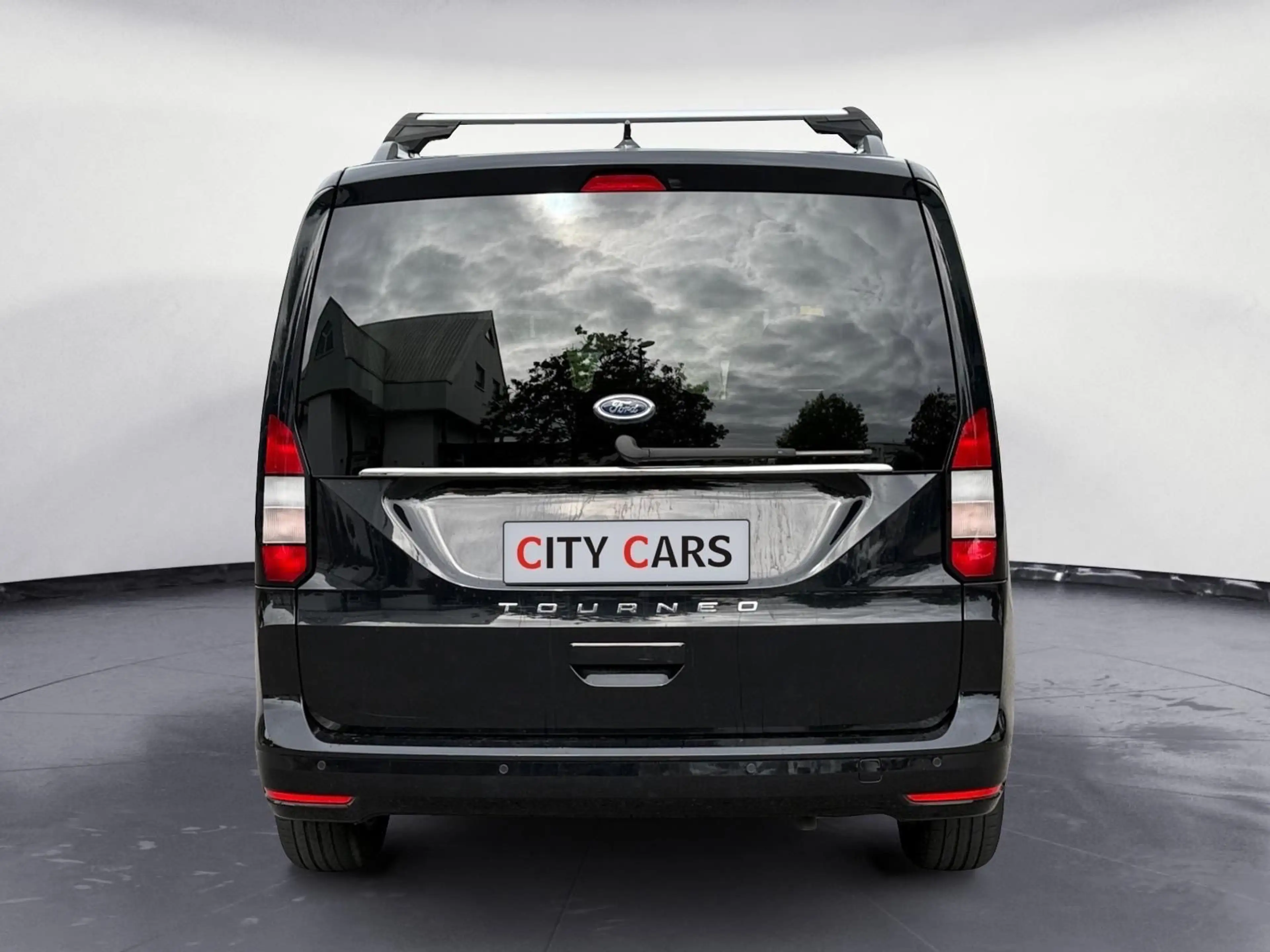 Ford Tourneo Connect Titanium — photo 6