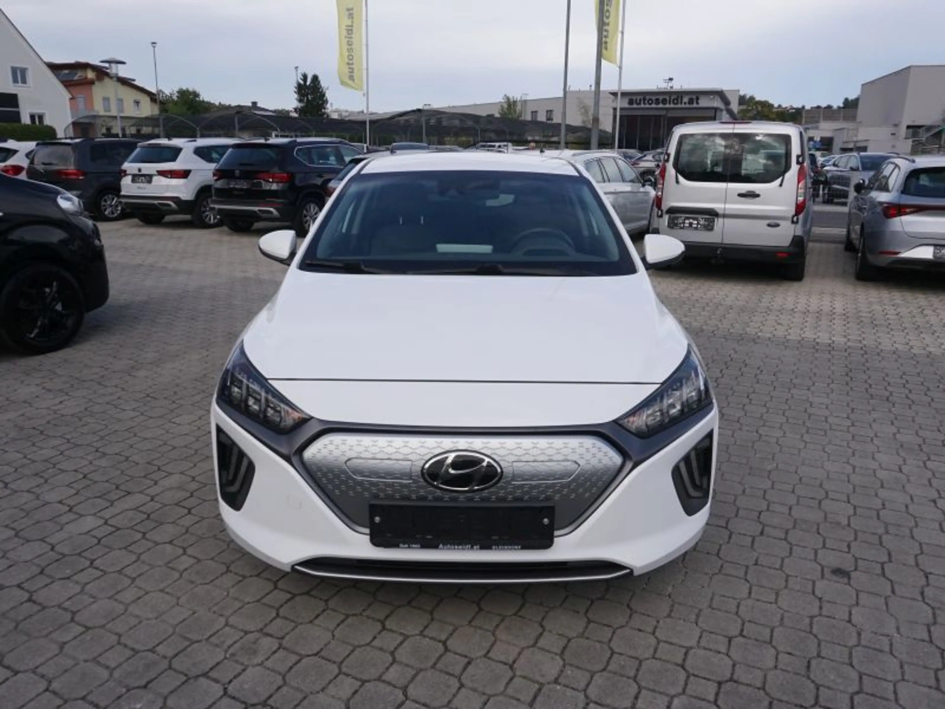 Hyundai IONIQ Level 4 Aut. *LED+NAVI+KAMERA* — photo 2