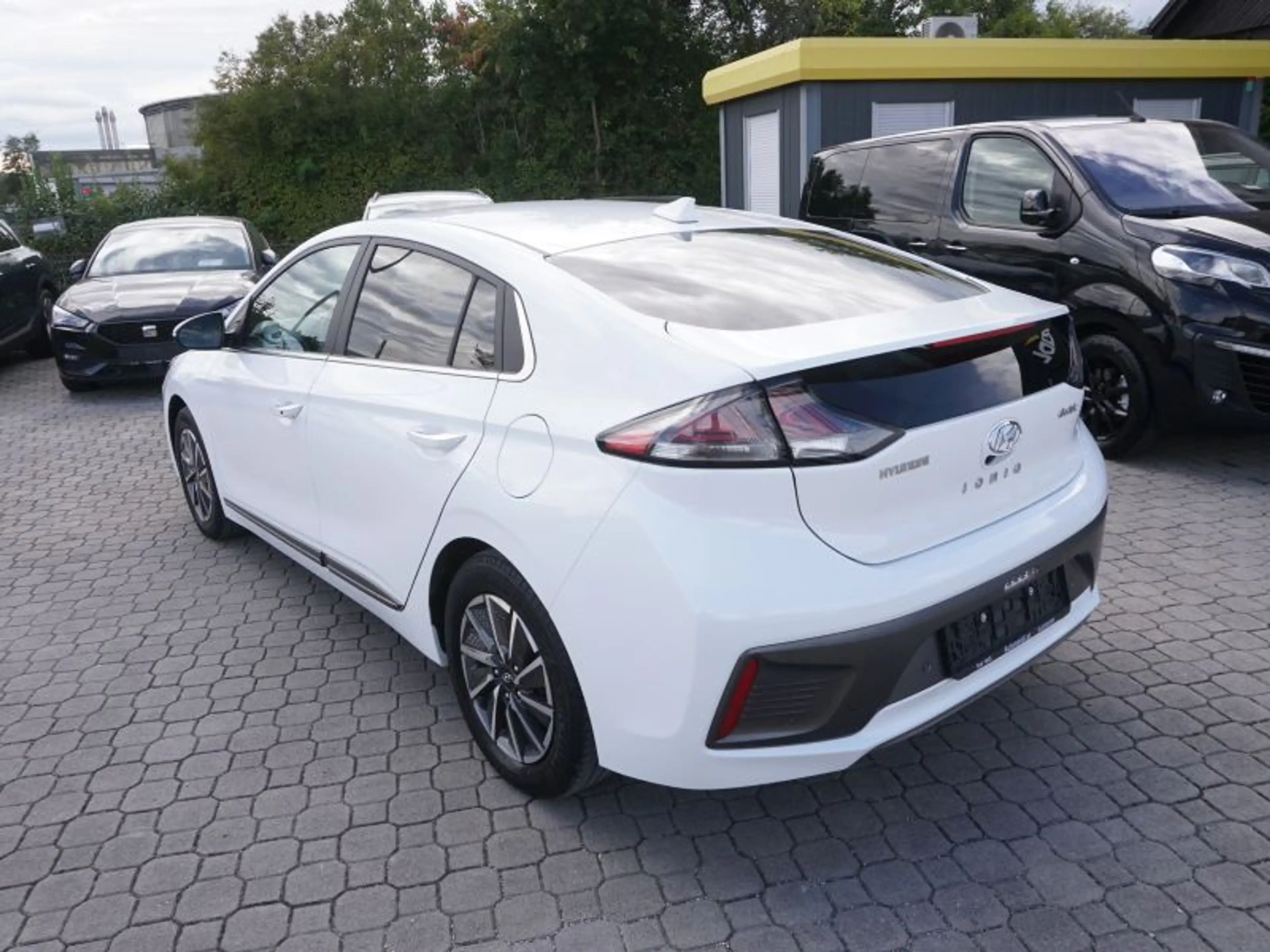 Hyundai IONIQ Level 4 Aut. *LED+NAVI+KAMERA* — photo 5