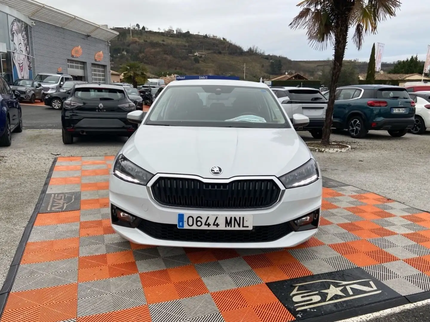 Skoda Fabia 1.0 TSI 95 AMBITION Ecran 8\u0026amp;quot; JA 15\u Blanc - 2