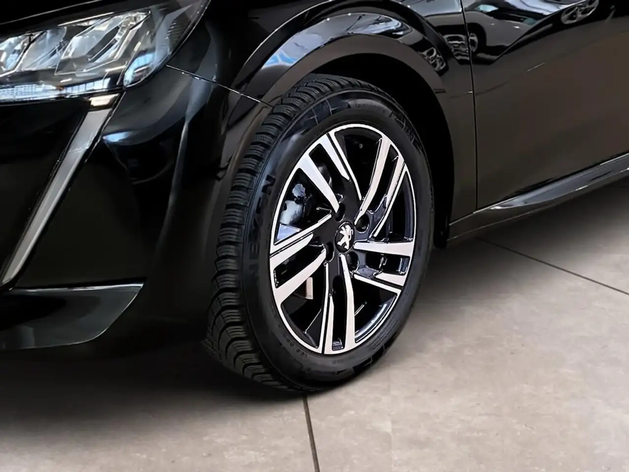 Peugeot 208 1.2 puretech Active Pack s&s 75cv PROMO, миниатюра 15