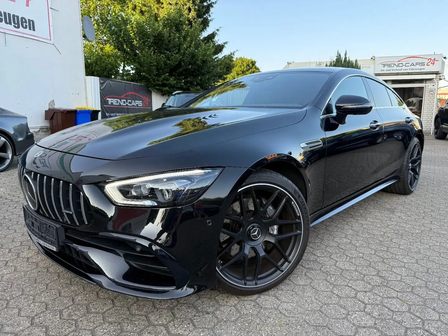 Mercedes-Benz AMG GT 43 4Matic+* Voll*ACC*Pano*21 Zoll* Noir - 1