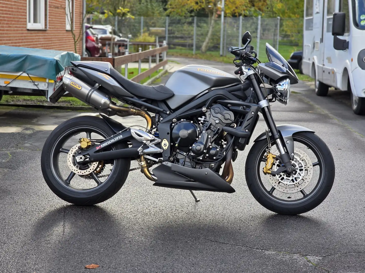 Triumph Street Triple R Gris - 2
