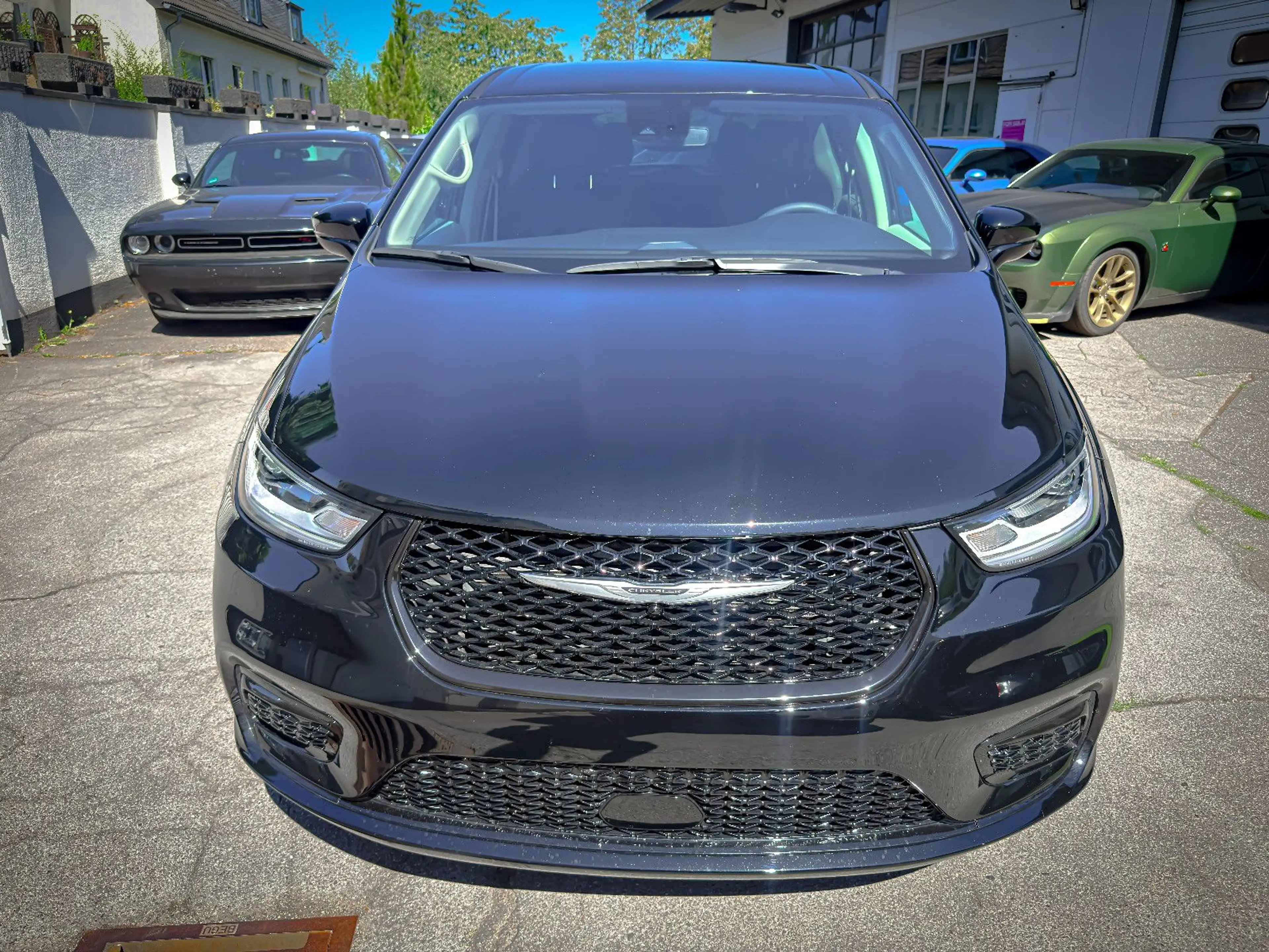 Chrysler Pacifica 3.6 V6 Touring L 2024*7 SITZER*GARANTIE — photo 2