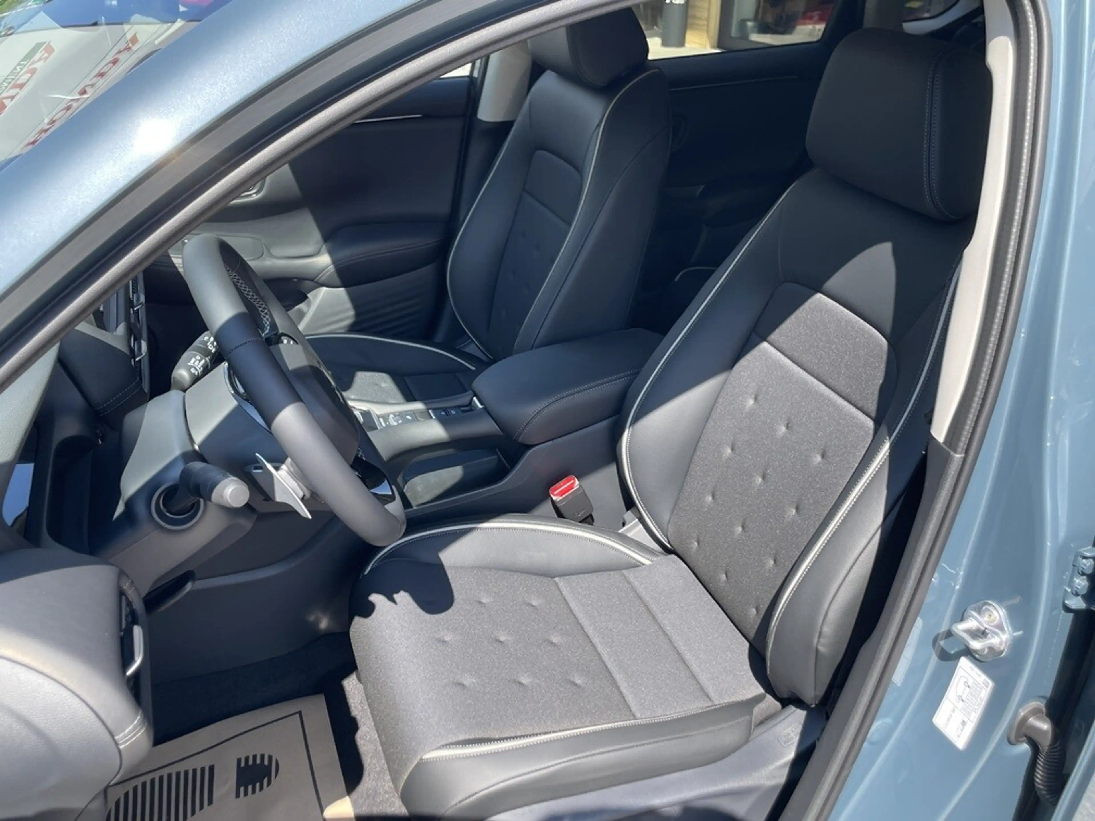 Honda ZR-V 2,0 i-MMD Hybrid Sport Aut. — photo 11