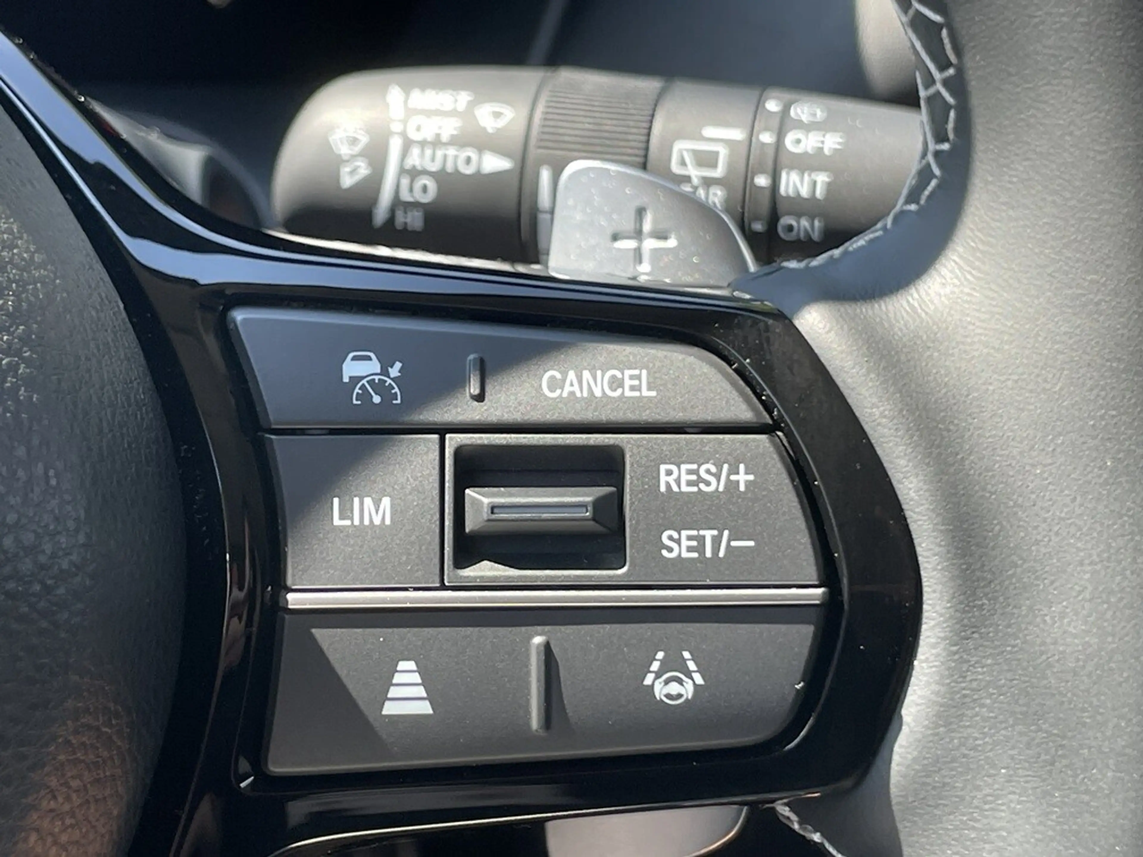 Honda ZR-V 2,0 i-MMD Hybrid Sport Aut. — photo 14