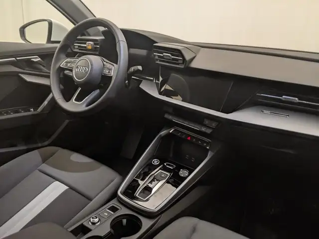 Audi A3 view 6