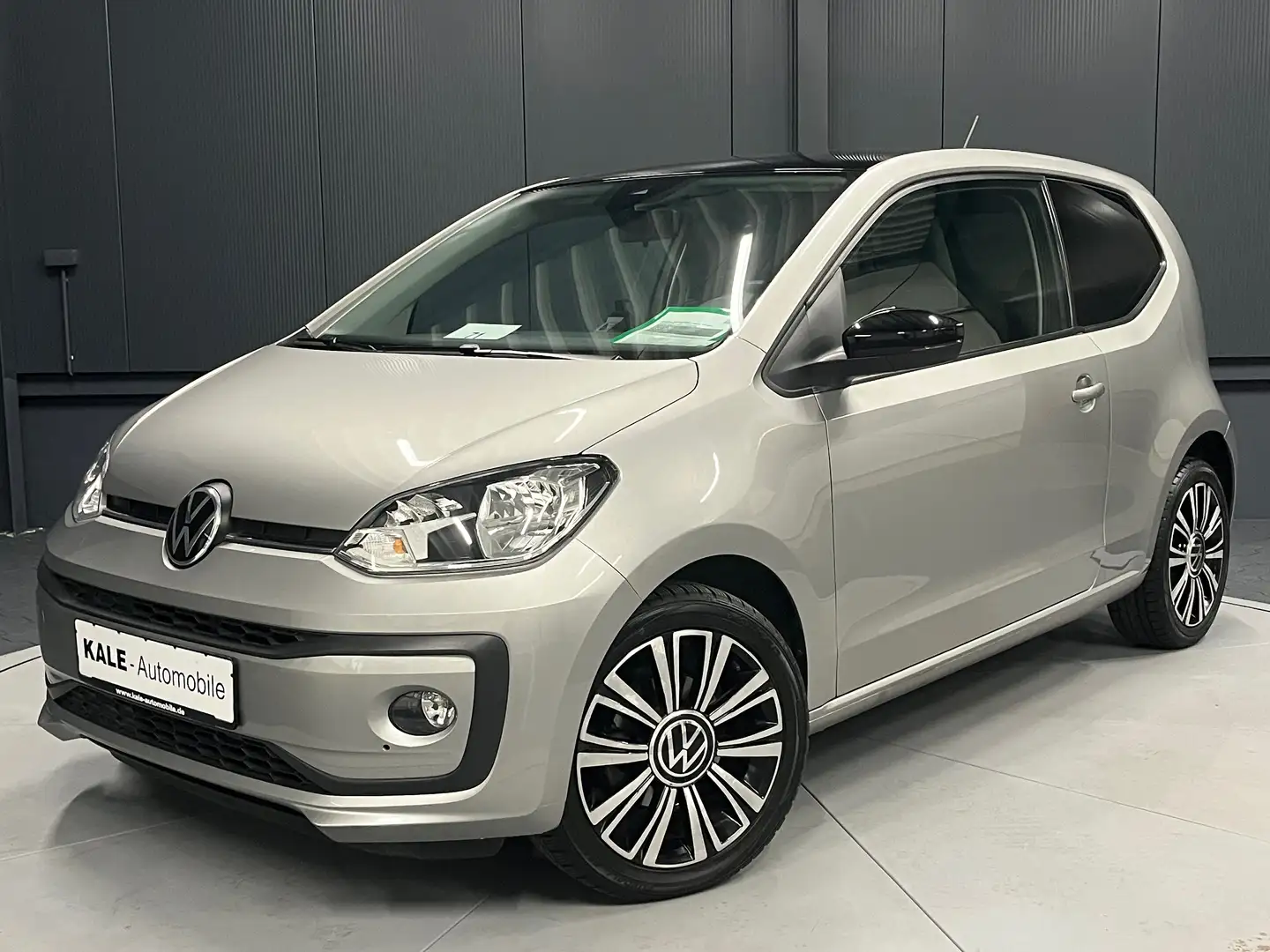 Volkswagen up! Black Style *Winter-Paket*Maps+More Docking*ALU* Šedá - 1