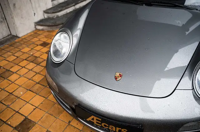 Porsche 911 view 24