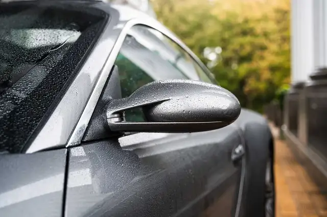 Porsche 911 view 6