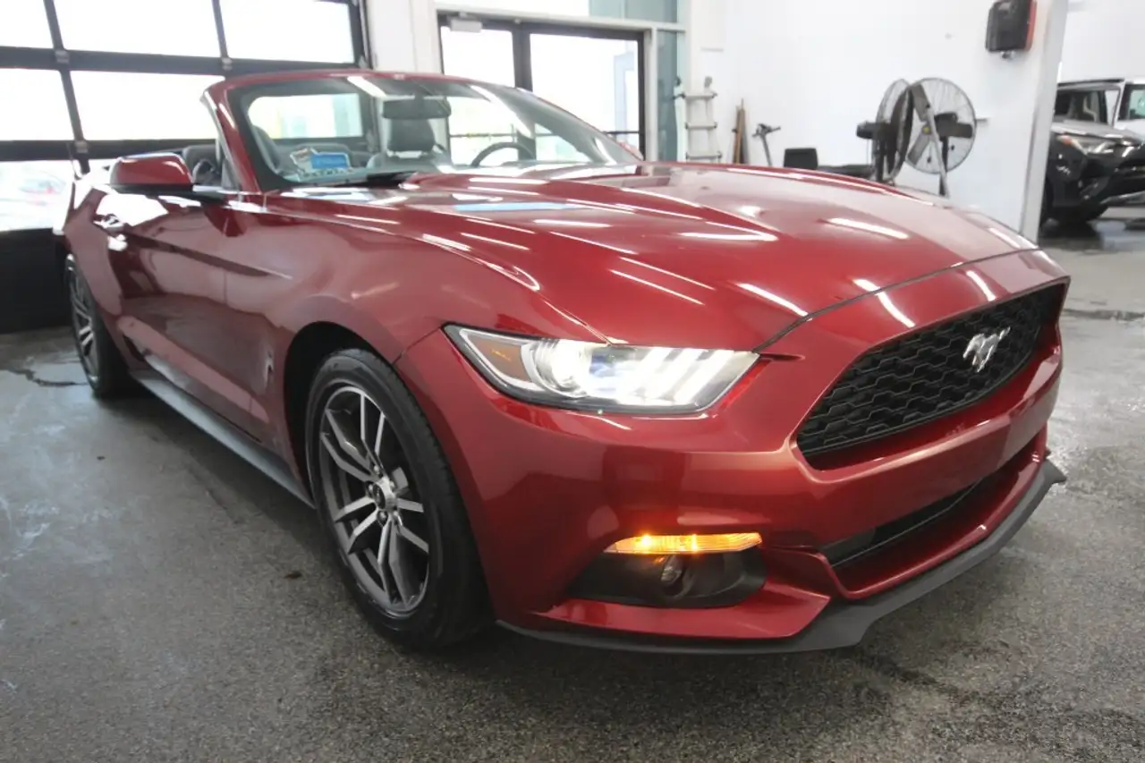 Ford Mustang снимка Ford Mustang
