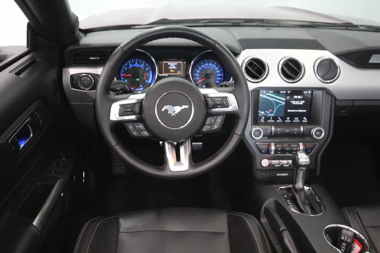 Ford Mustang снимка Ford Mustang