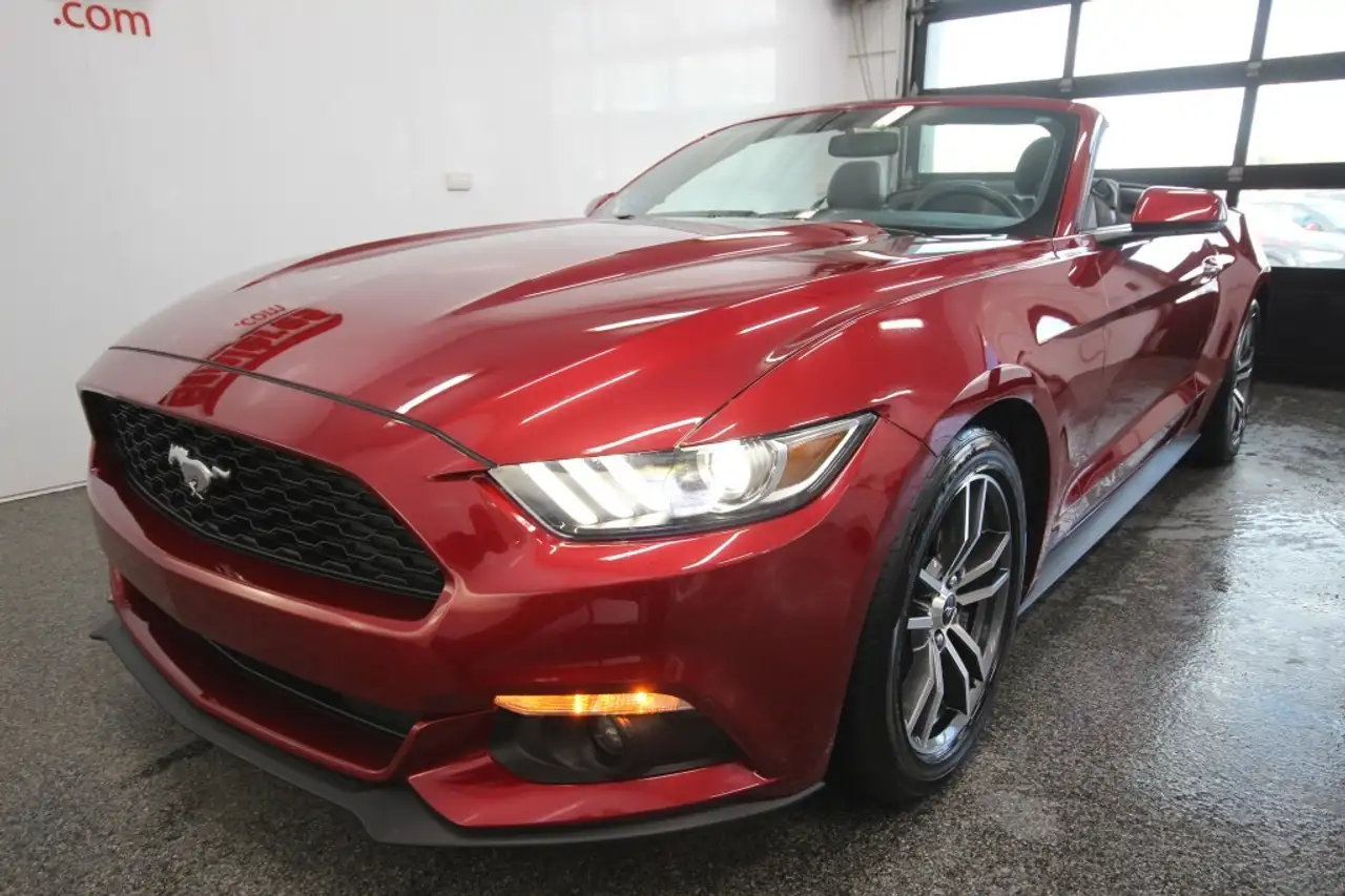 Ford Mustang снимка Ford Mustang