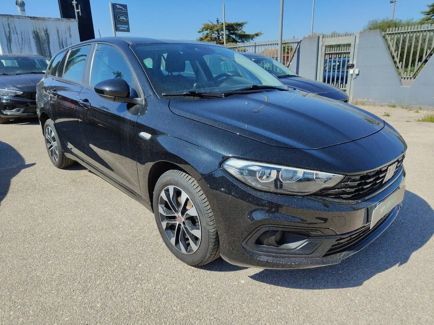 Fiat Tipo 1.6 Mjt S&S SW City Life Schwarz - 1