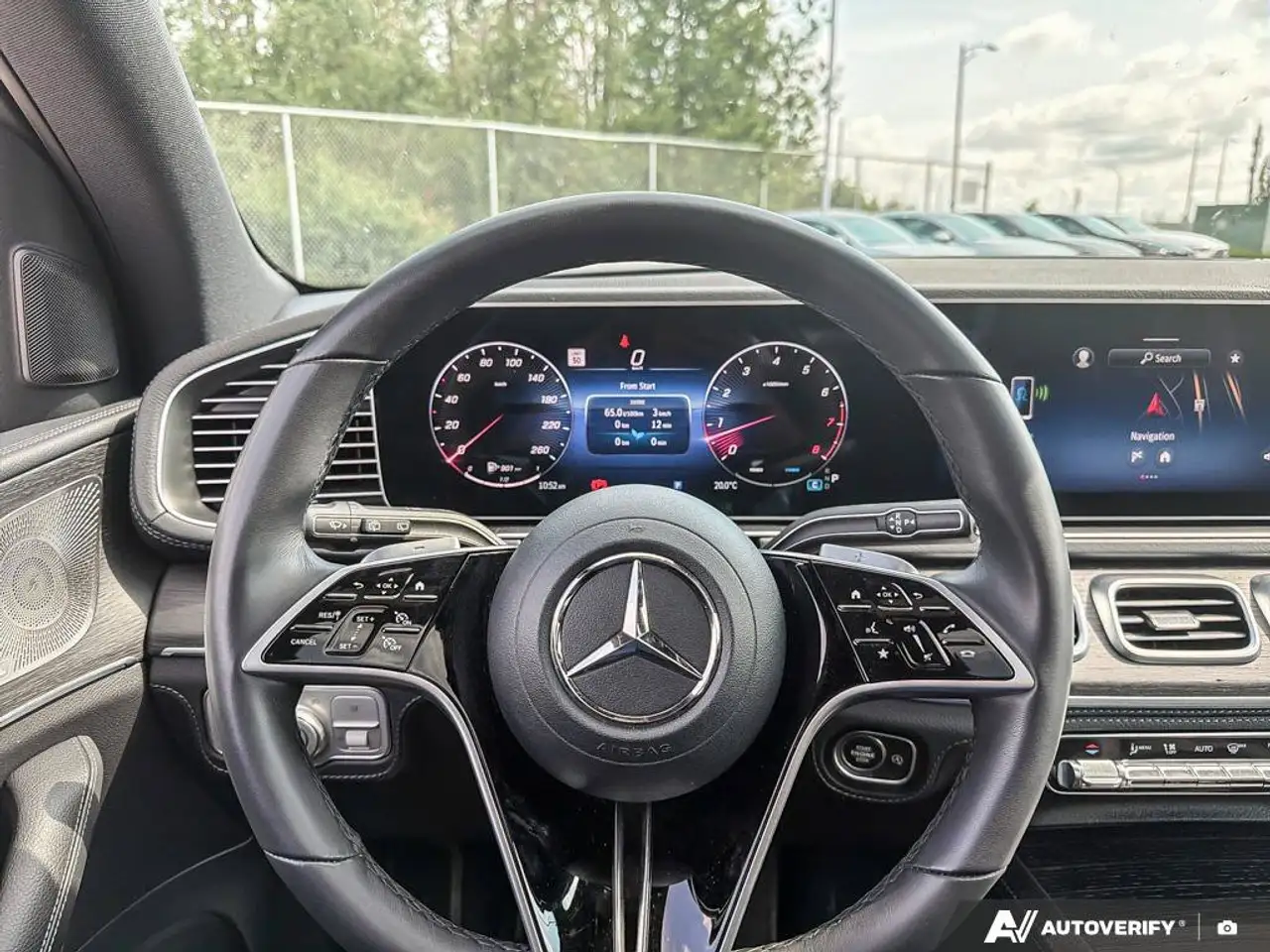 Mercedes-Benz GLE снимка Mercedes-Benz GLE