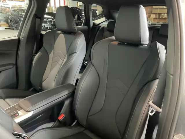 BMW 2 Series view 7