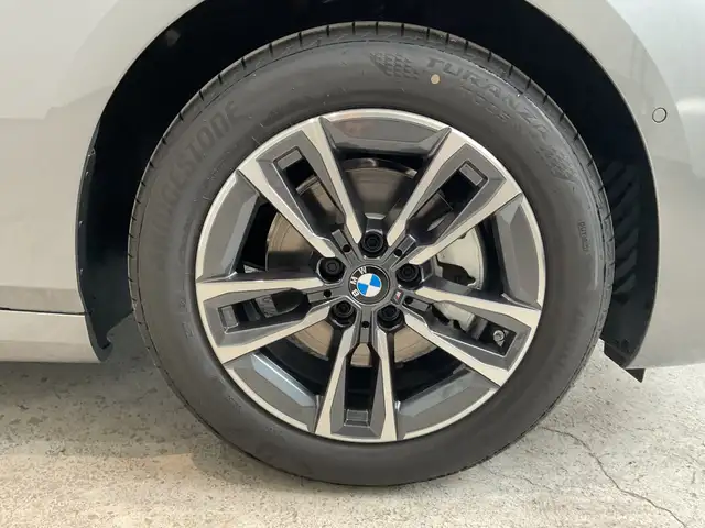 BMW 2 Series view 10