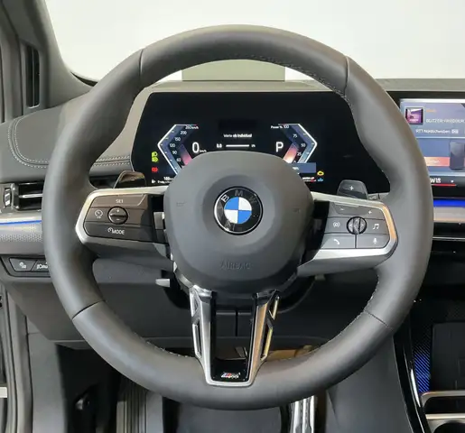 BMW 2 Series view 4