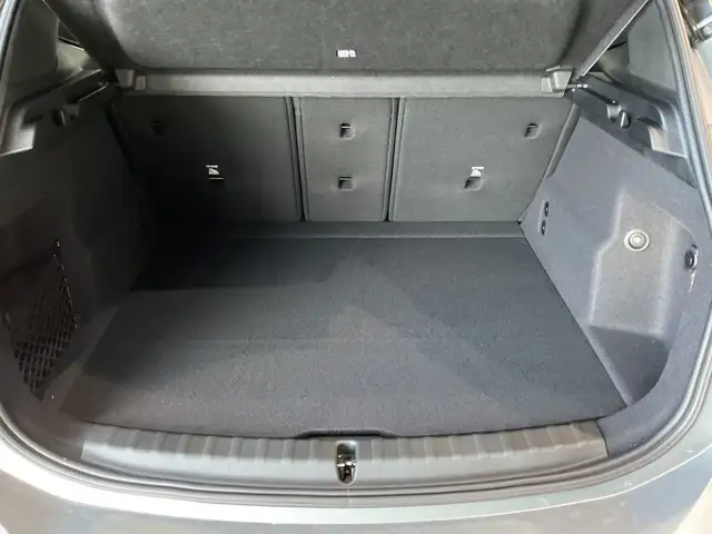 BMW 2 Series view 9