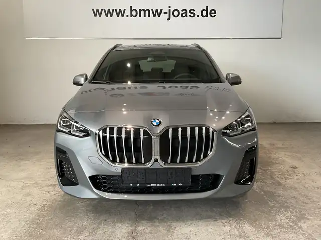 BMW 2 Series view 2