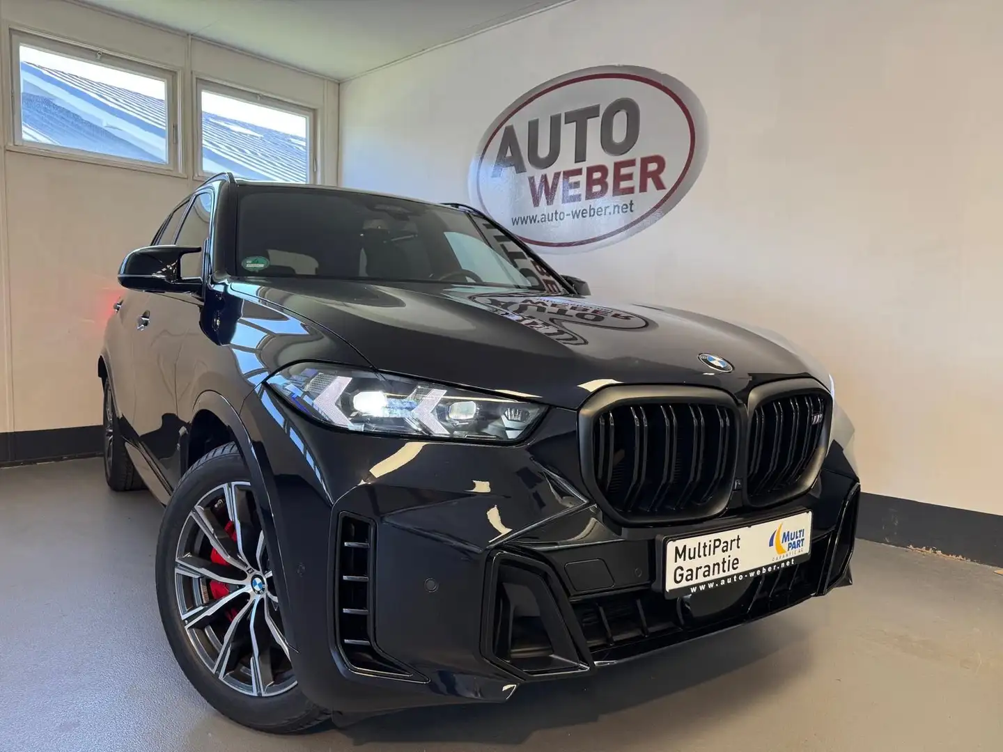 BMW X5 M60 XDRIVE*PANO*STHZ*SITZBE*LED*CAM*LUFT*AHK* Schwarz - 1