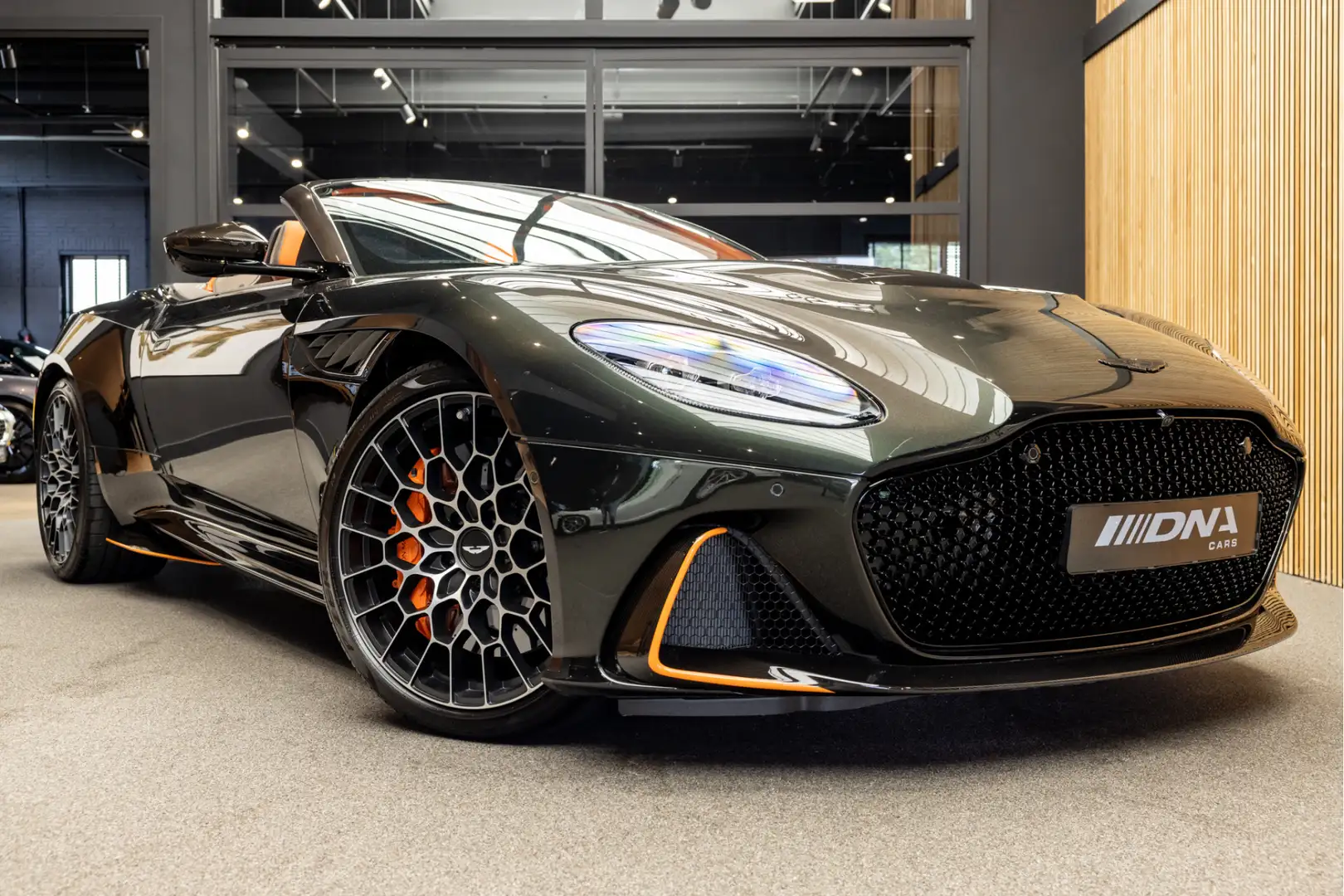 Aston Martin DBS 770 Ultimate Volante 1 of 199 Hermes interior 5.2 Verde - 1